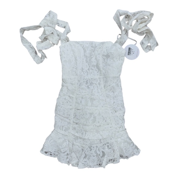 Selfie Leslie Dresses & Skirts - Selfie Leslie Neriah Tied Shoulder Lace Mini Dress